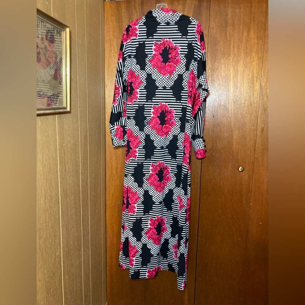 Stunning Vintage NOS Black and Pink Mod Floral Maxi Dress